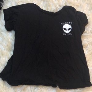 Black alien graphic tee